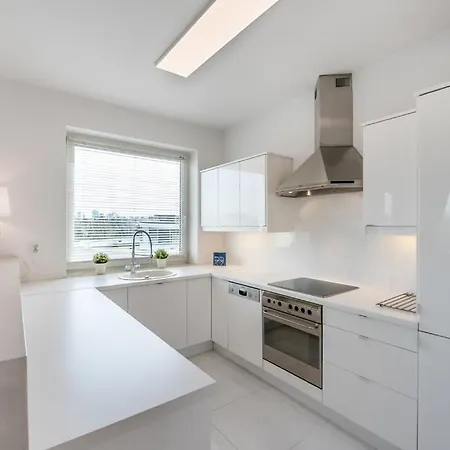 White Apartment Warsaw Appartement Varsovie