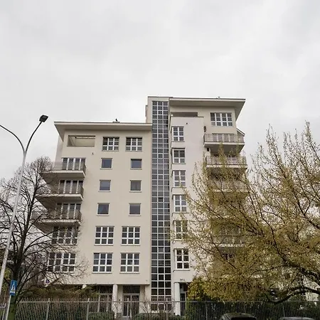 White Apartment Warsaw Апартаменты