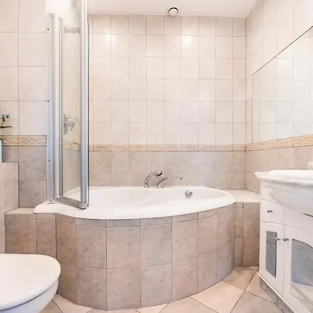 White Apartment Warsaw Appartement Varsovie